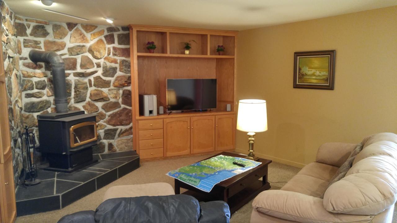Sunshine Coast Treetop B&B Sechelt Eksteriør bilde